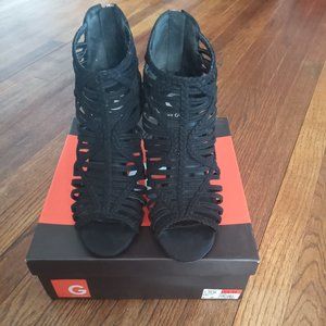 Guess size 9 open toe sandals